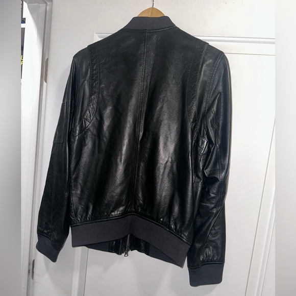 PRE LOVED MENS THEORY BLACK BUTTER SOFT LEATHER BOMBER SIZE SMALL - Picture 3 of 3